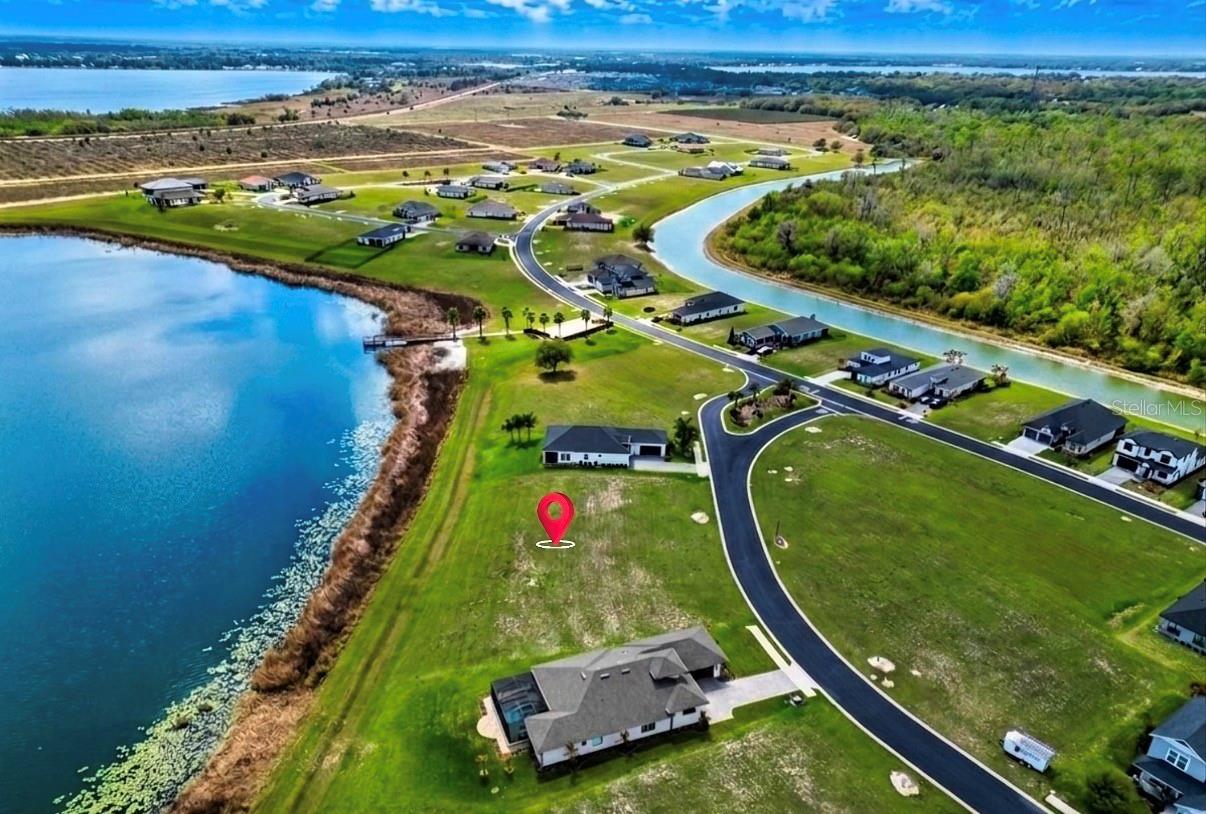 Image 4 of 37 For 422 Waterfern Trail Drive