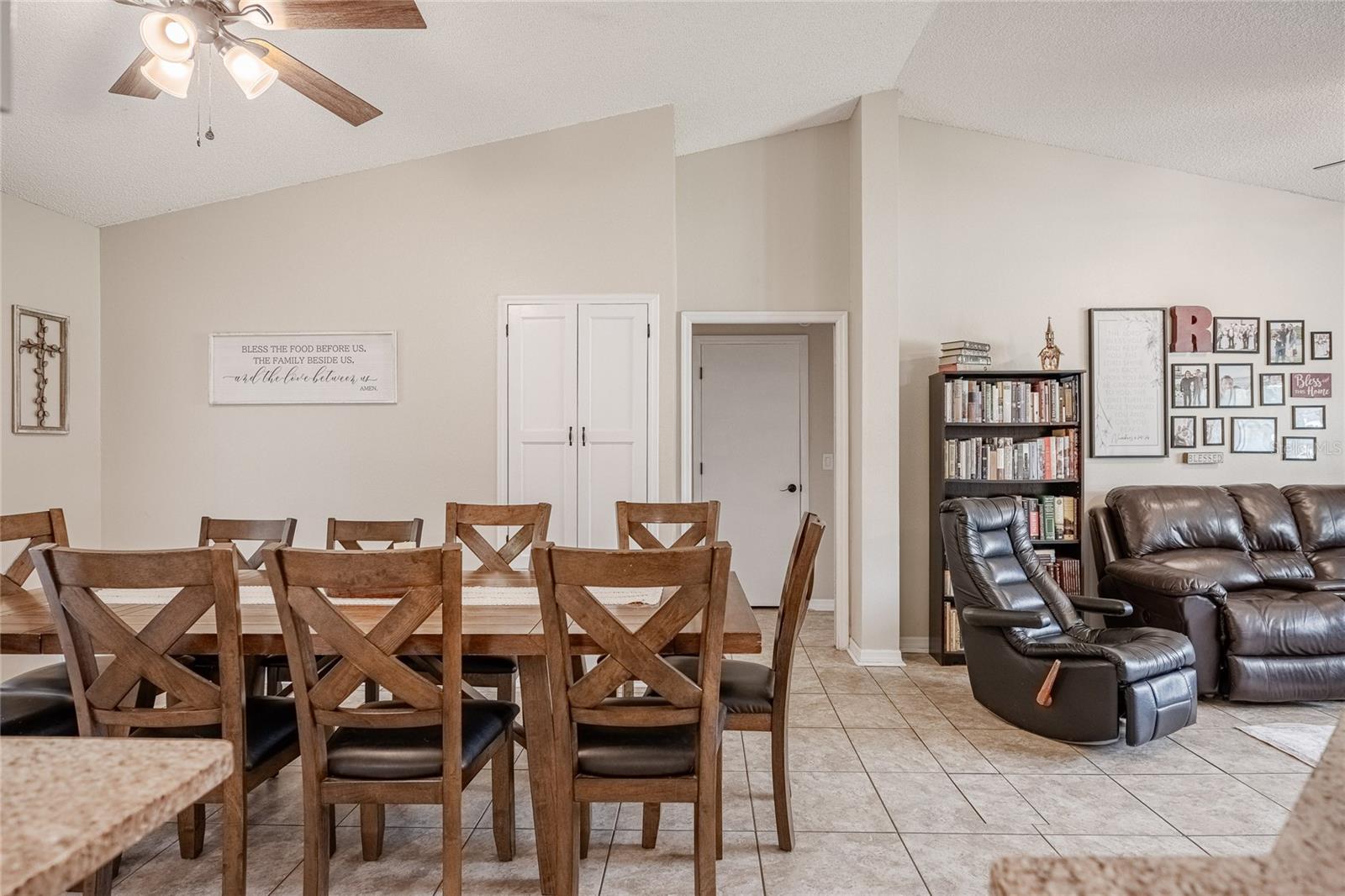 Image 11 of 51 For 3410 Timberlake Rd N