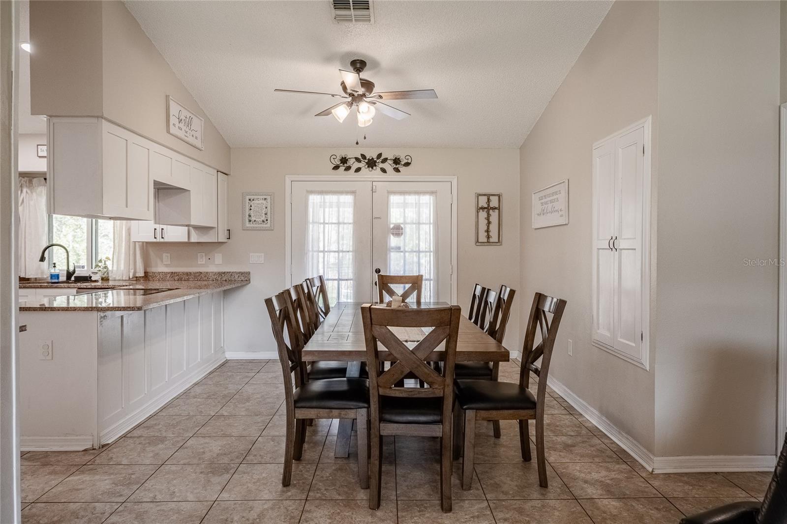 Image 12 of 51 For 3410 Timberlake Rd N