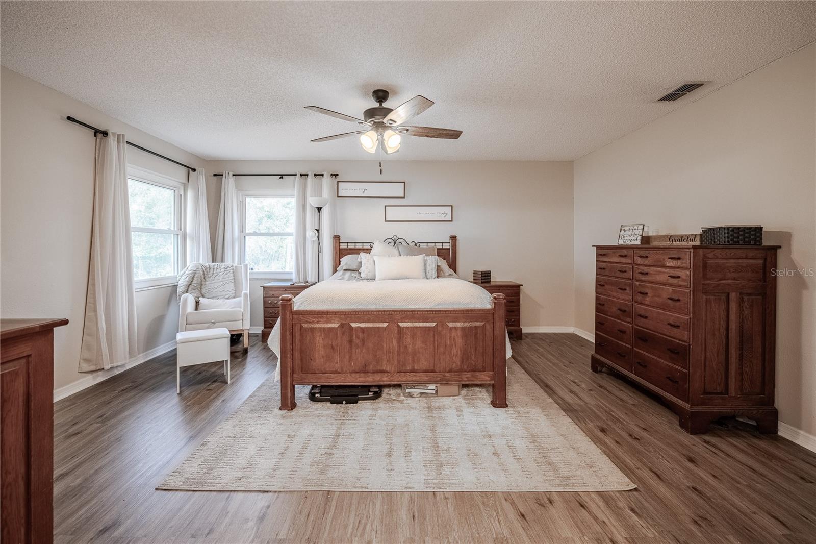 Image 18 of 51 For 3410 Timberlake Rd N