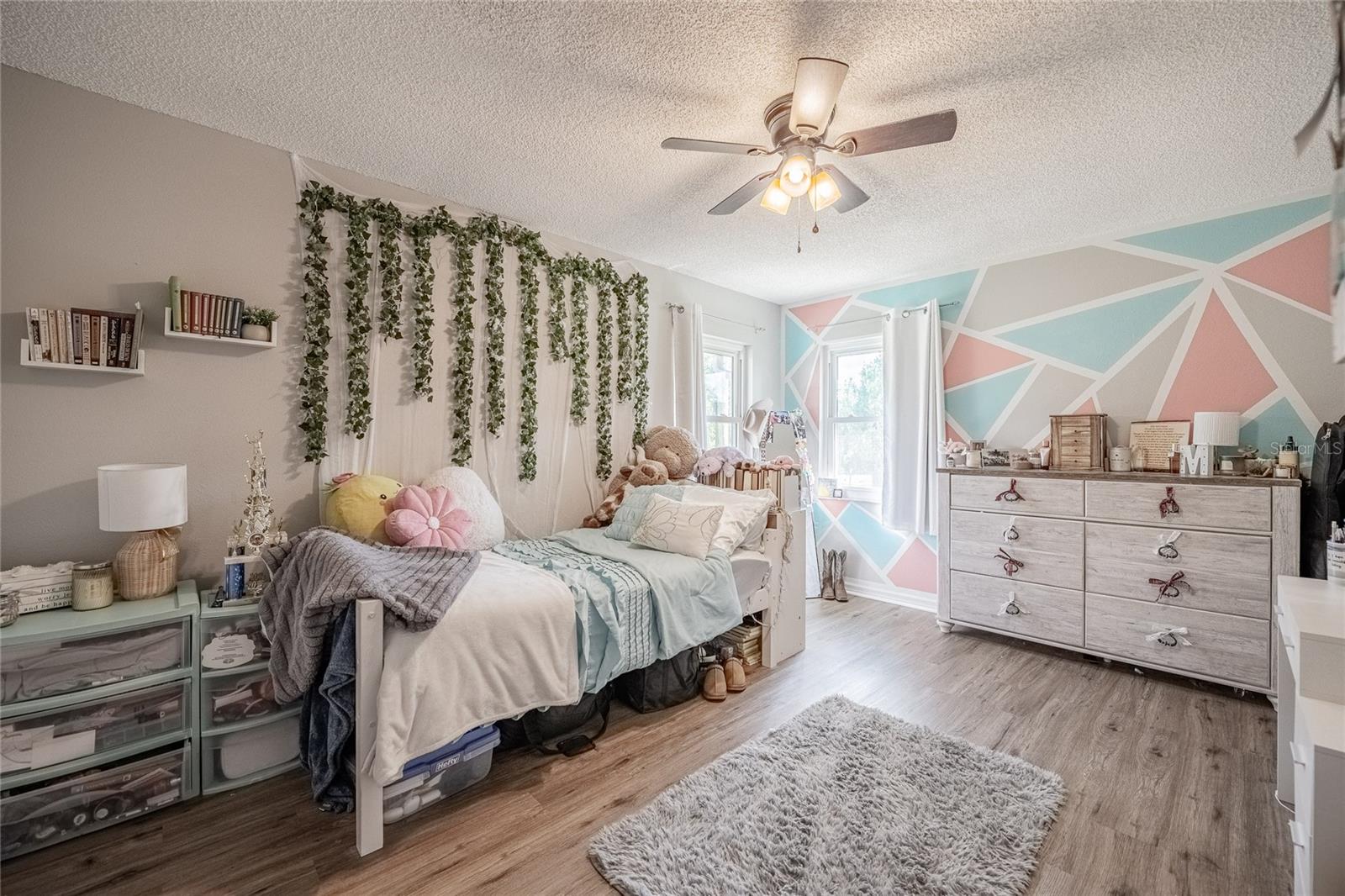 Image 23 of 51 For 3410 Timberlake Rd N