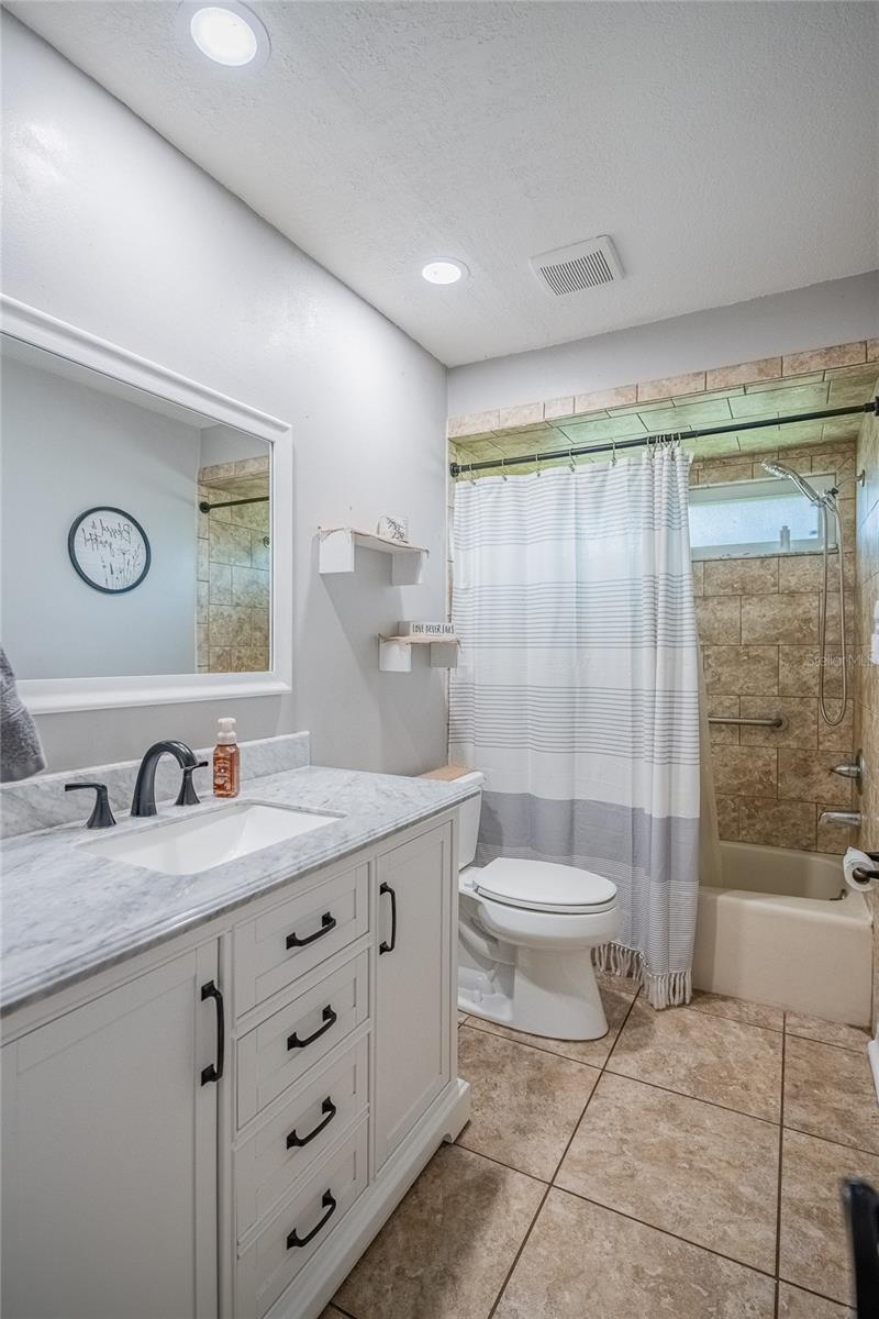 Image 25 of 51 For 3410 Timberlake Rd N