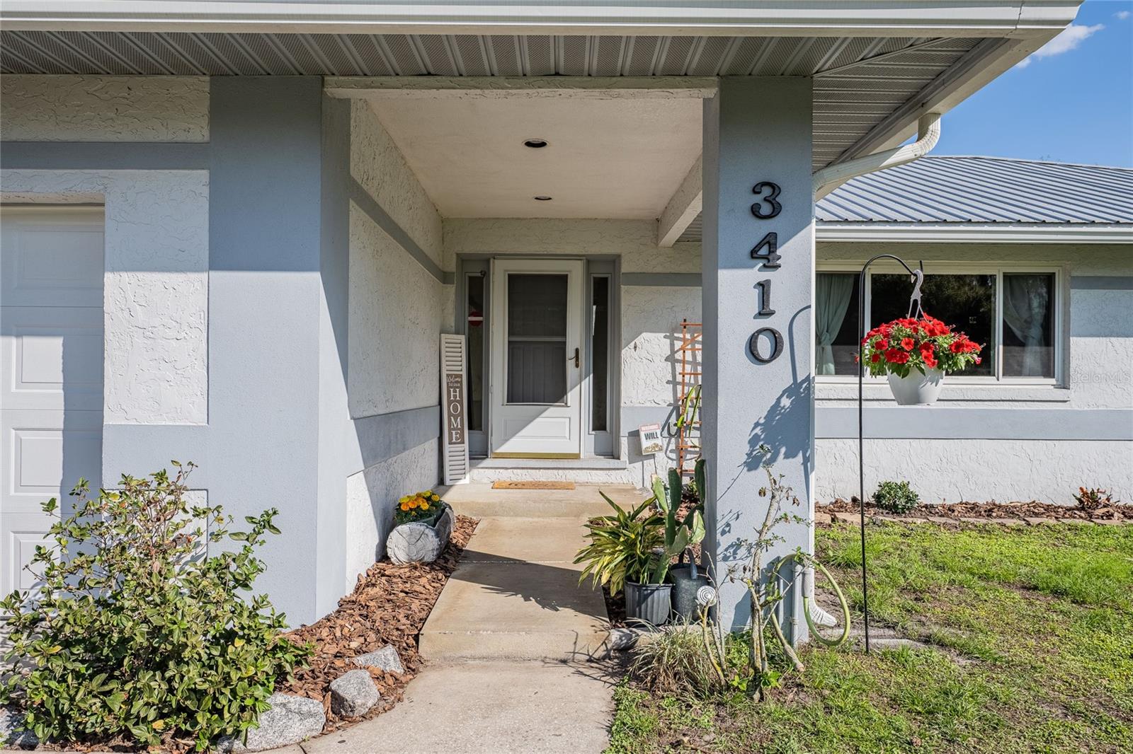 Image 5 of 51 For 3410 Timberlake Rd N