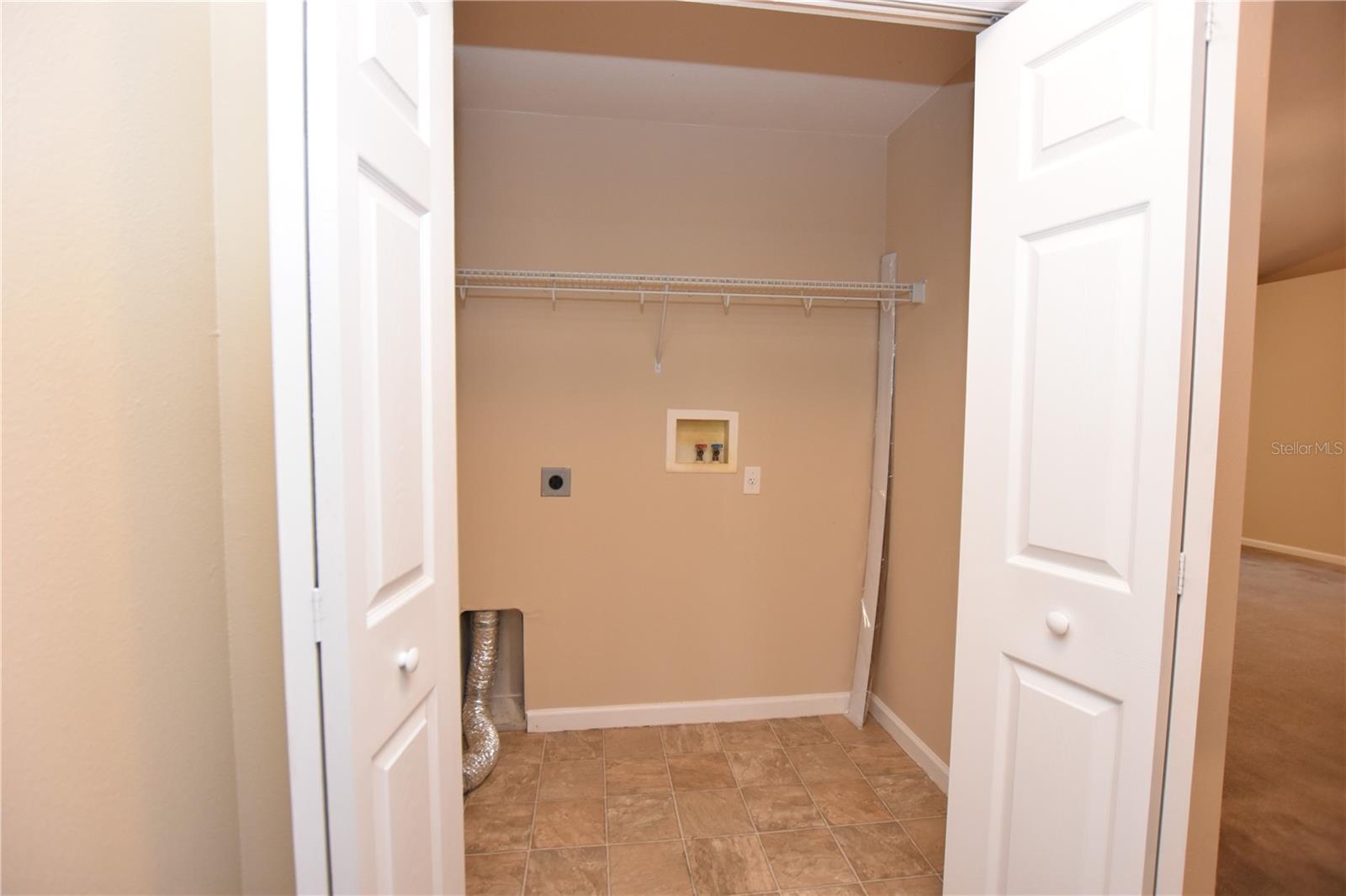 Image 11 of 29 For 7109 Evergreen Boulevard