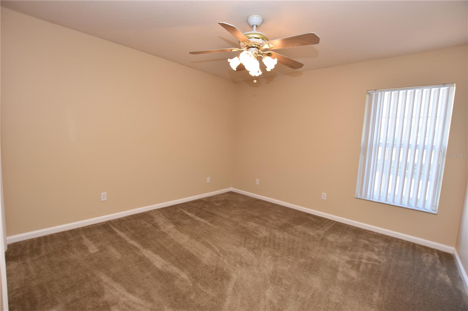 Image 21 of 29 For 7109 Evergreen Boulevard