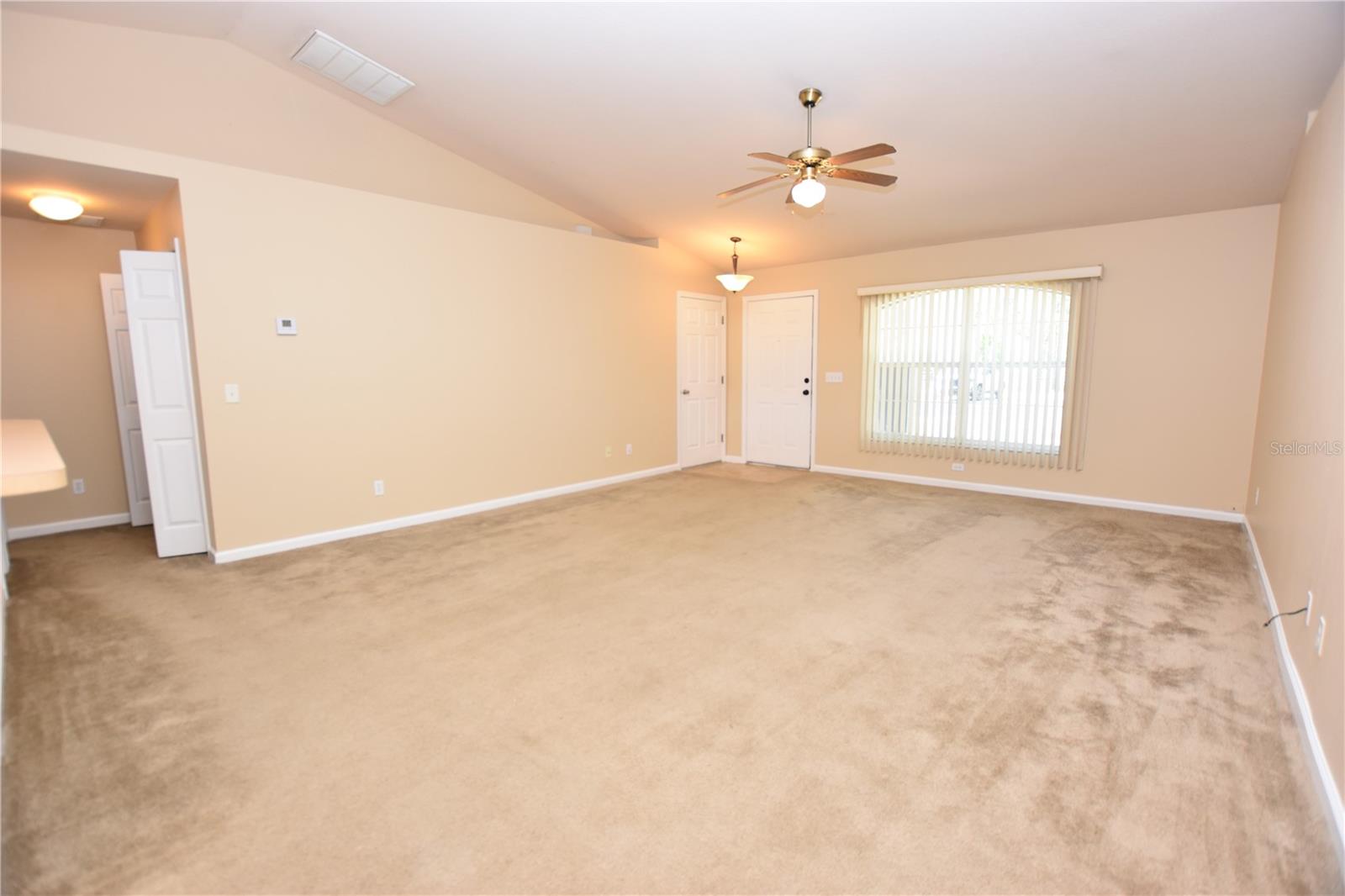 Image 7 of 29 For 7109 Evergreen Boulevard