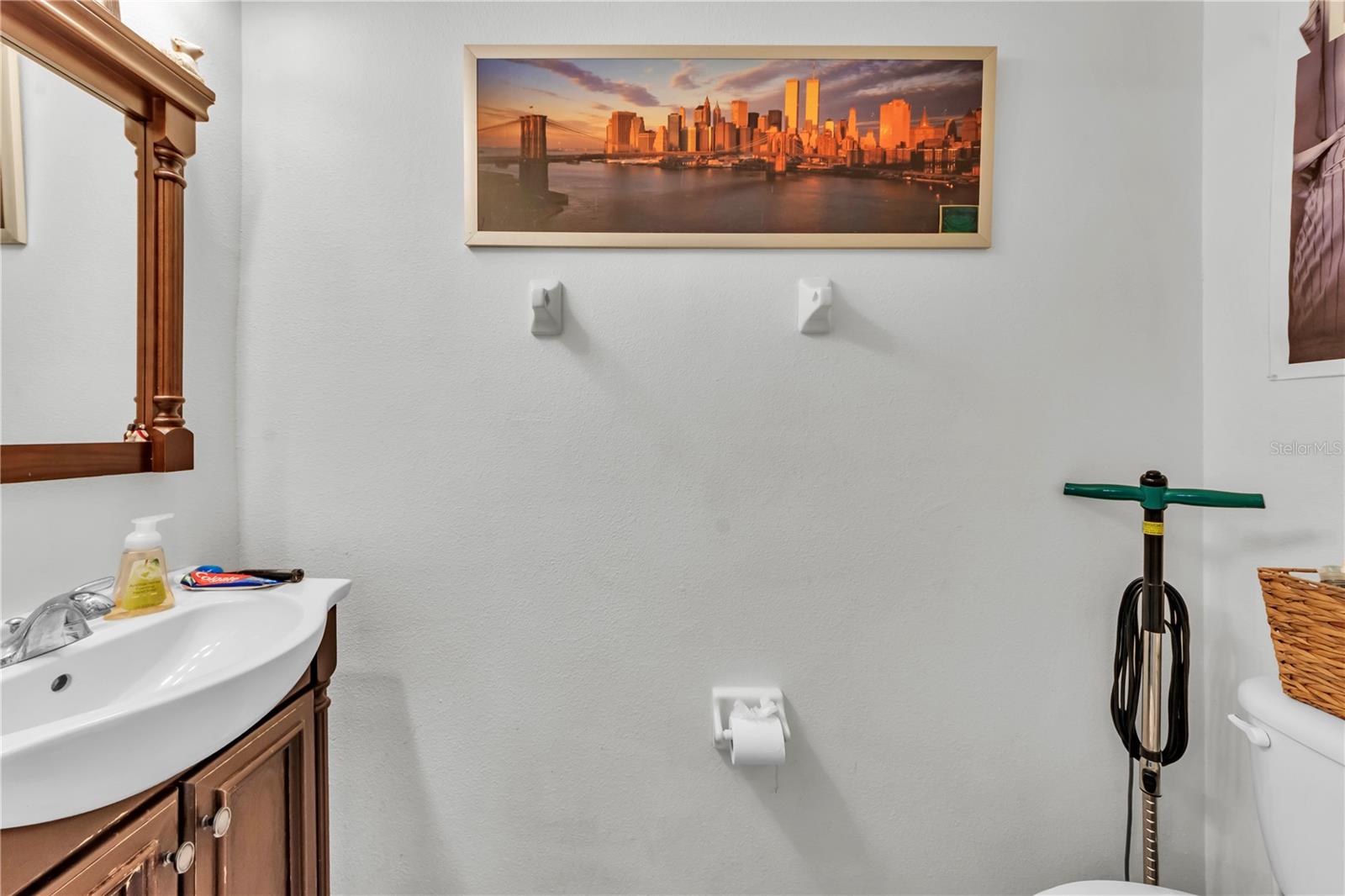 Image 12 of 31 For 1939 Greenwood Valley Drive