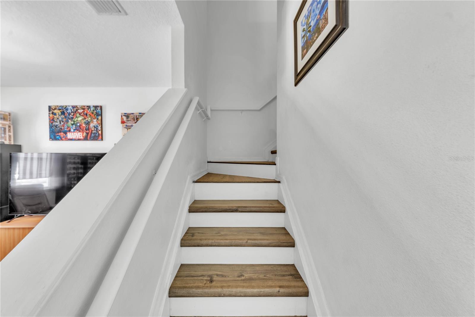 Image 13 of 31 For 1939 Greenwood Valley Drive