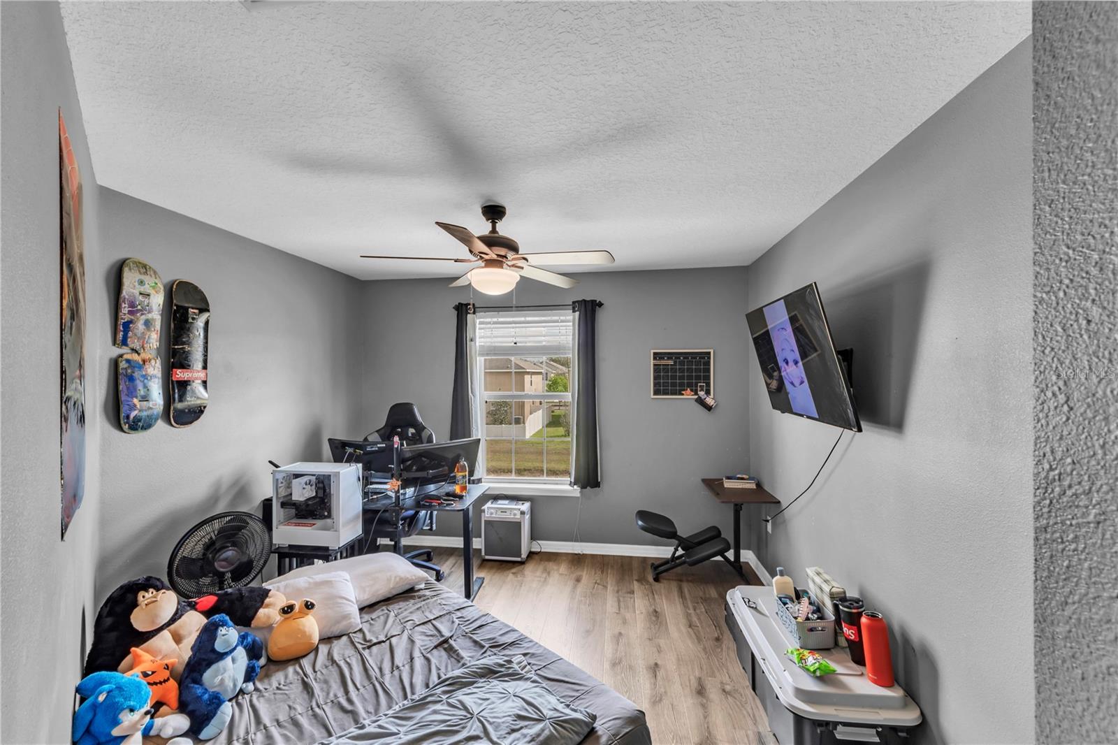 Image 15 of 31 For 1939 Greenwood Valley Drive