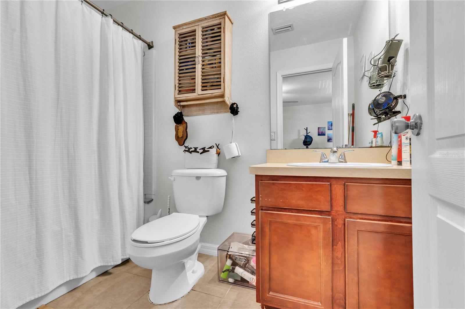 Image 18 of 31 For 1939 Greenwood Valley Drive