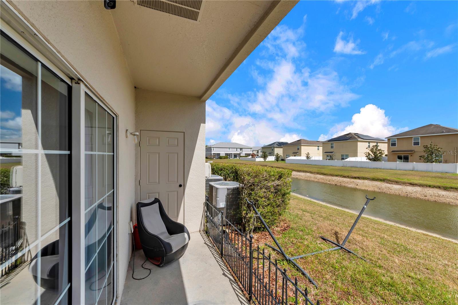 Image 19 of 31 For 1939 Greenwood Valley Drive