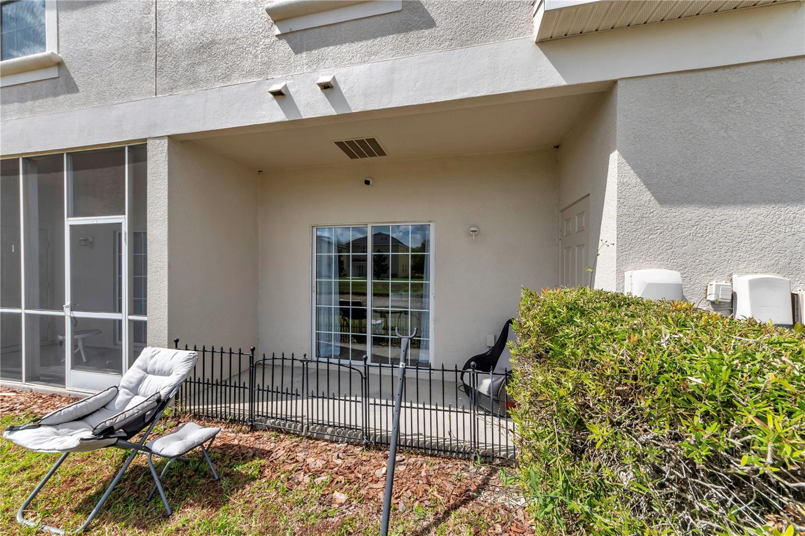 Image 21 of 31 For 1939 Greenwood Valley Drive