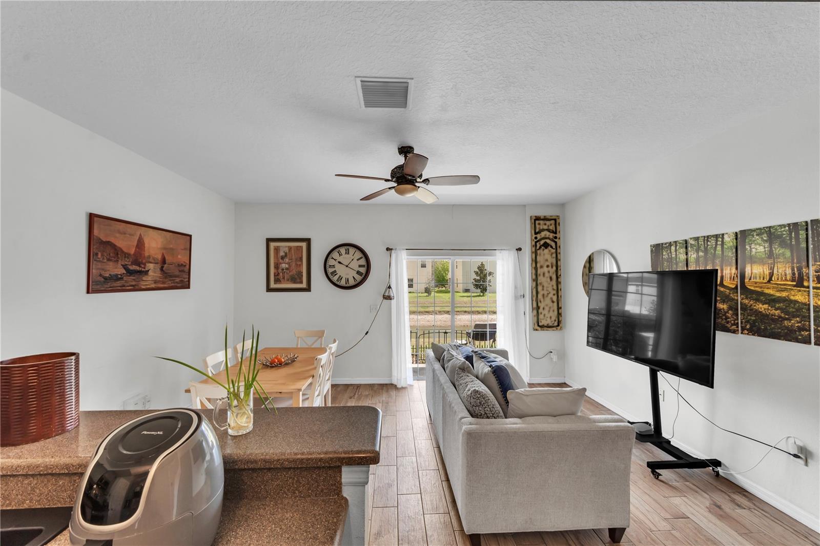 Image 5 of 31 For 1939 Greenwood Valley Drive