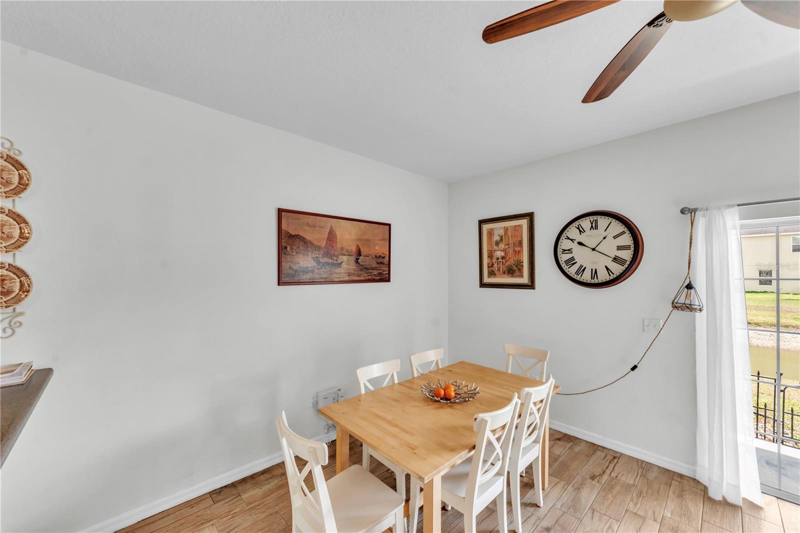 Image 6 of 31 For 1939 Greenwood Valley Drive