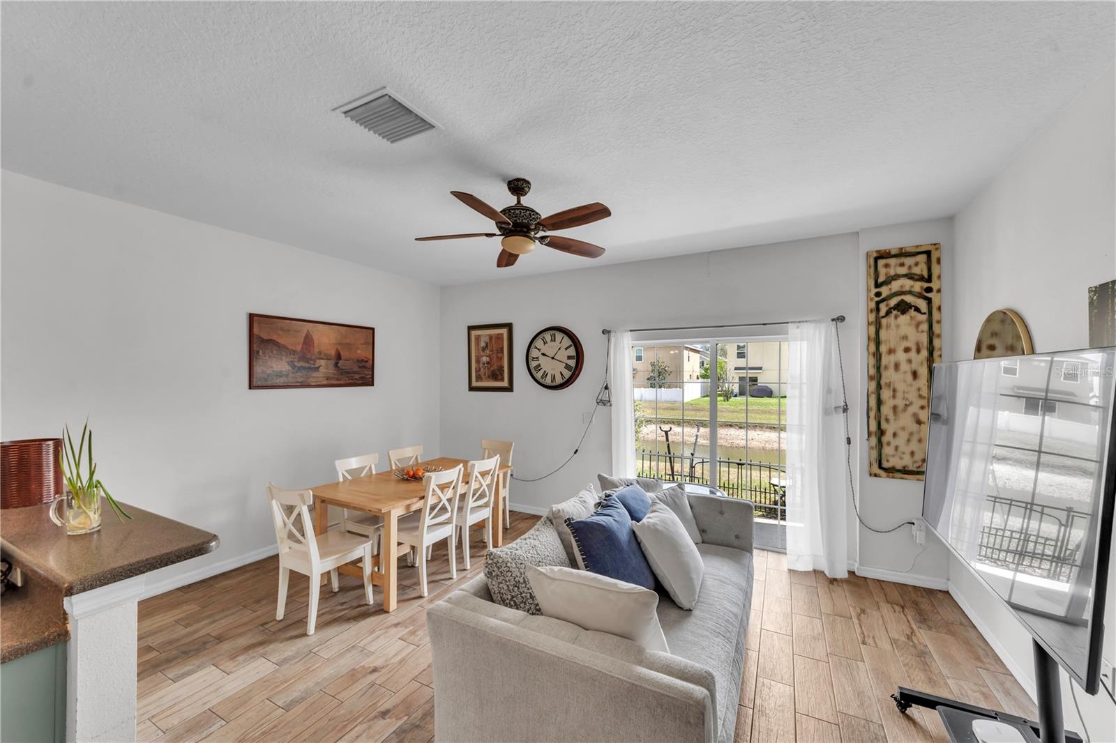 Image 8 of 31 For 1939 Greenwood Valley Drive