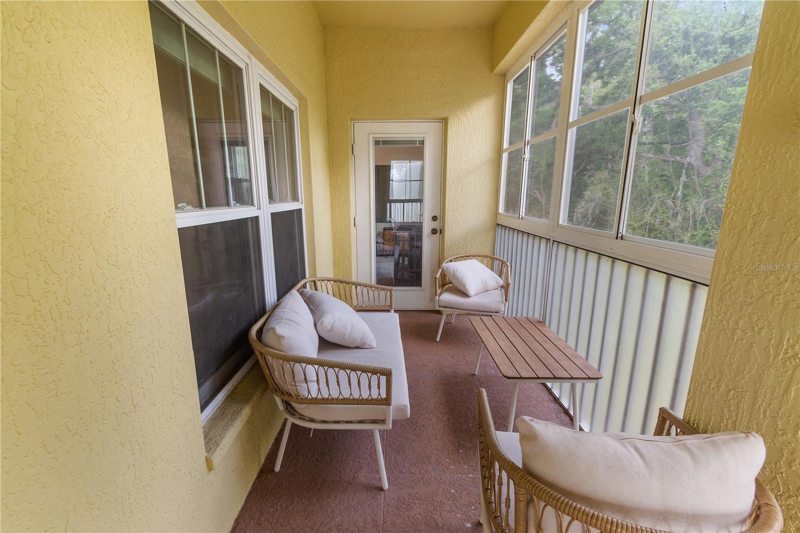 Listing photo id 17 for 3818 Serenade Lane 3818