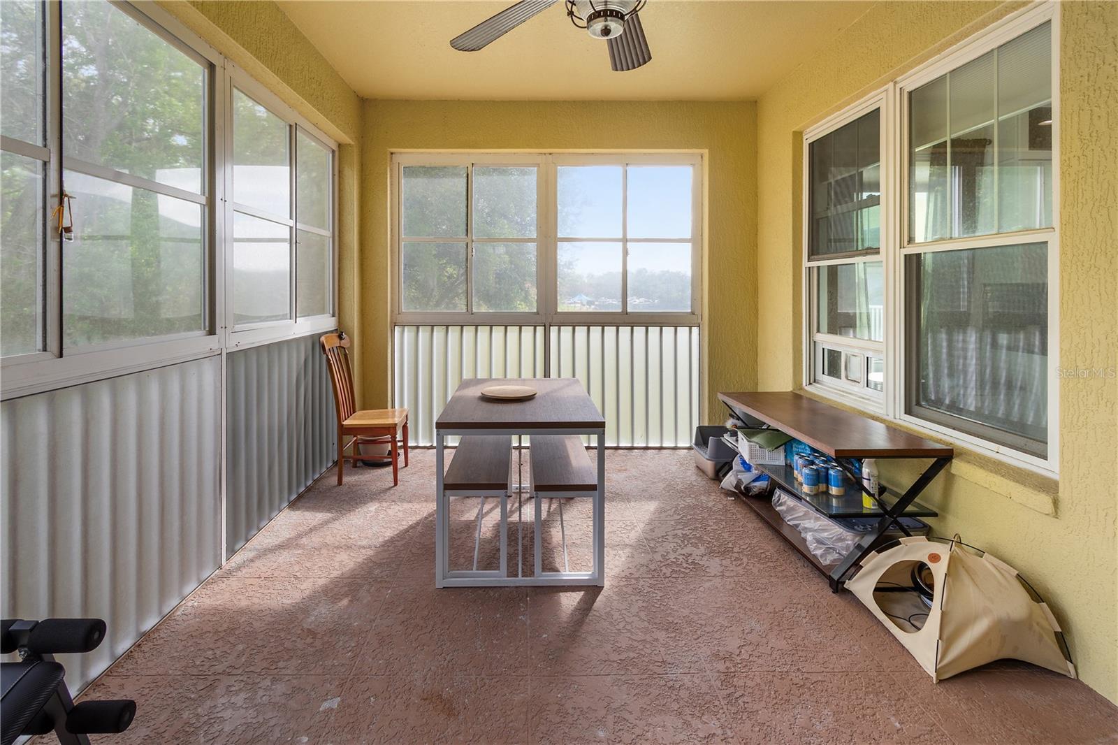 Listing photo id 18 for 3818 Serenade Lane 3818