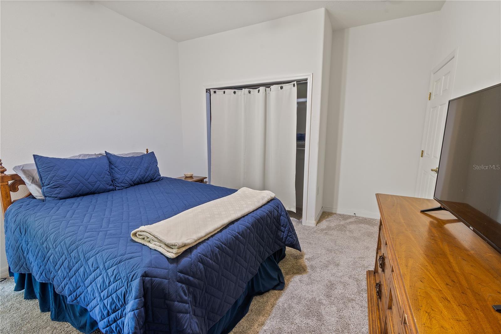 Listing photo id 20 for 3818 Serenade Lane 3818