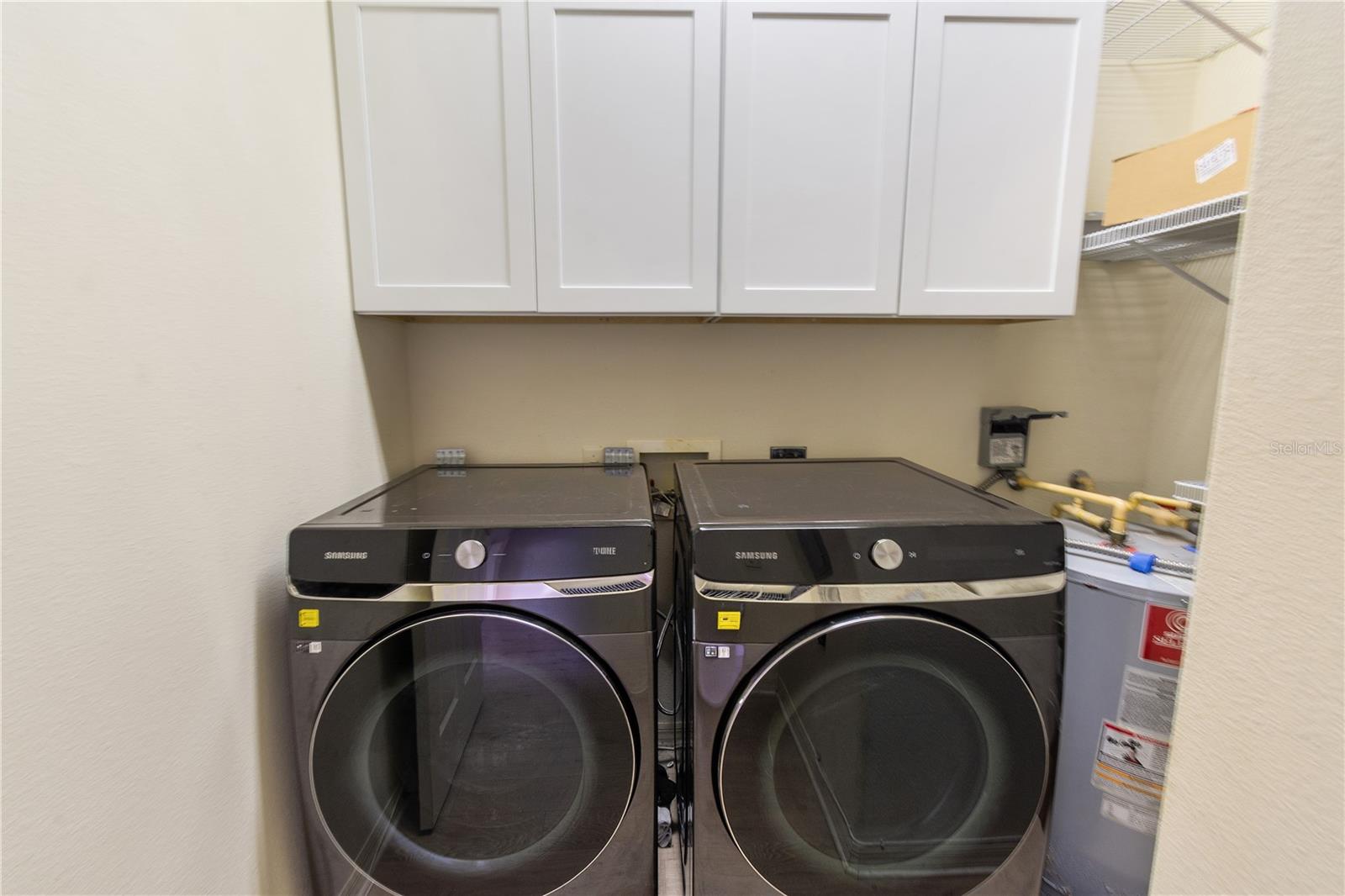 Listing photo id 23 for 3818 Serenade Lane 3818