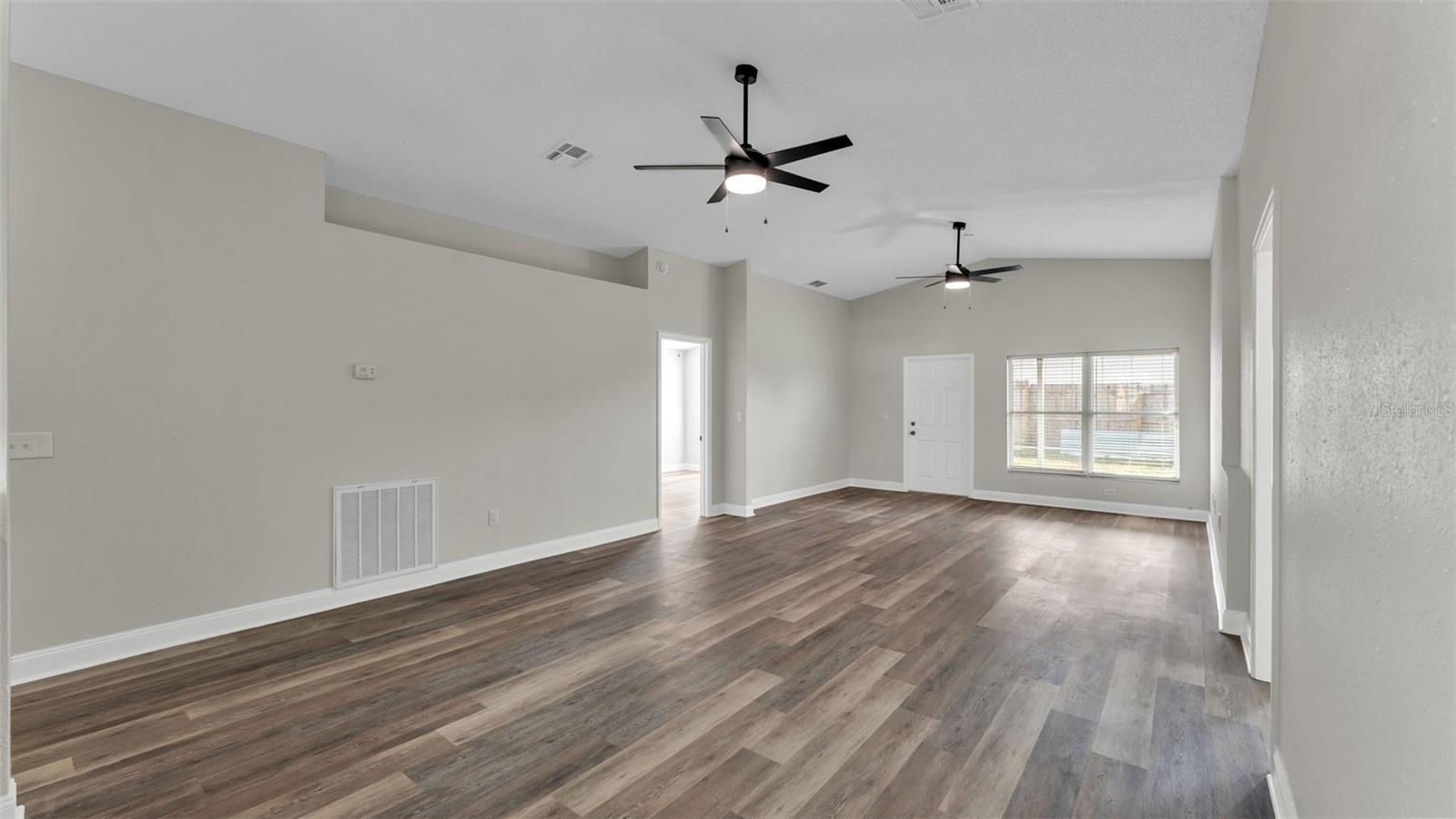 Image 12 of 15 For 752 Hunt Drive