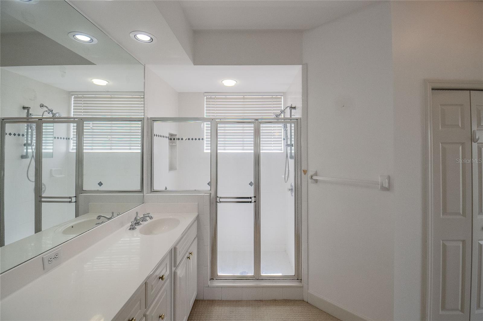 Image 23 of 34 For 447 Enclave Place 447