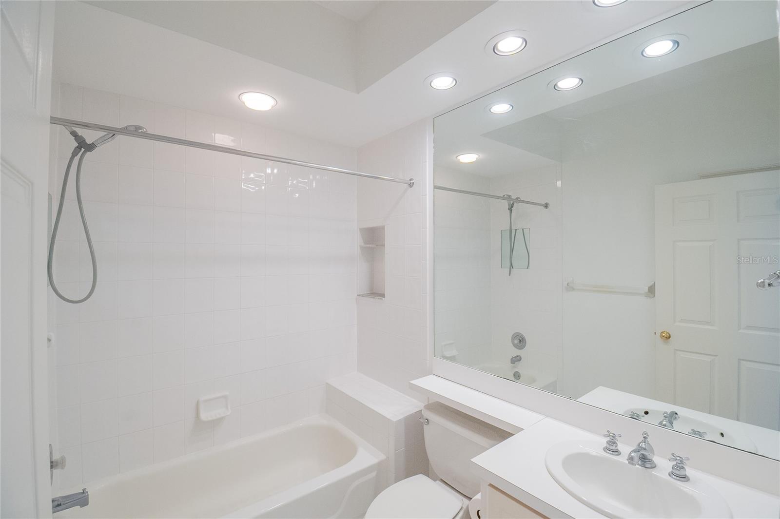 Image 28 of 34 For 447 Enclave Place 447