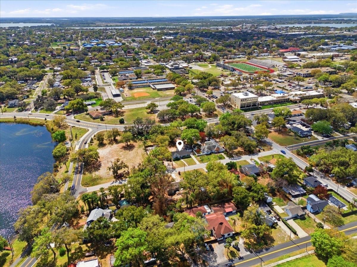 Image 33 of 41 For 624 Avenue A Ne