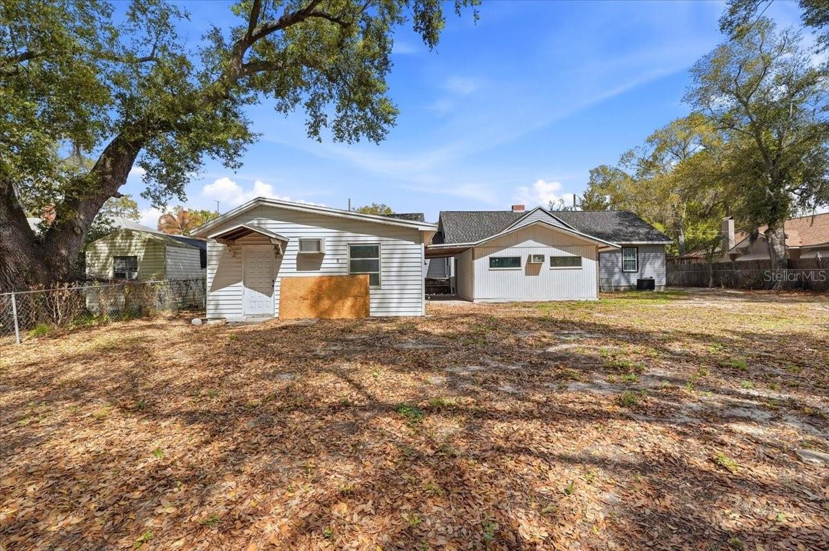 Image 40 of 41 For 624 Avenue A Ne