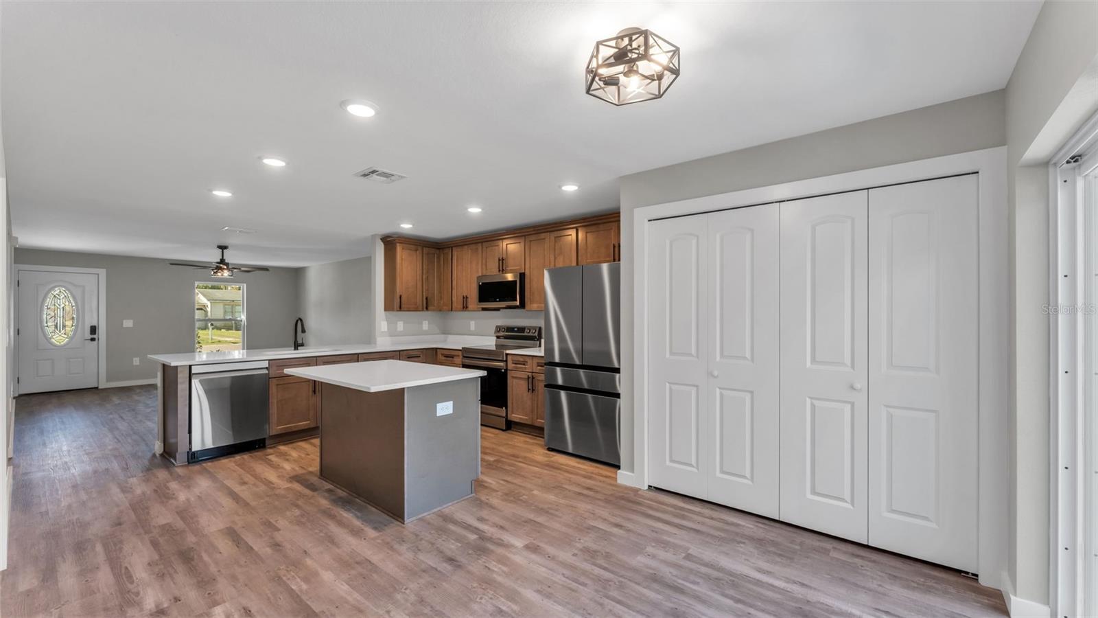 Image 15 of 28 For 2510 Weber Street