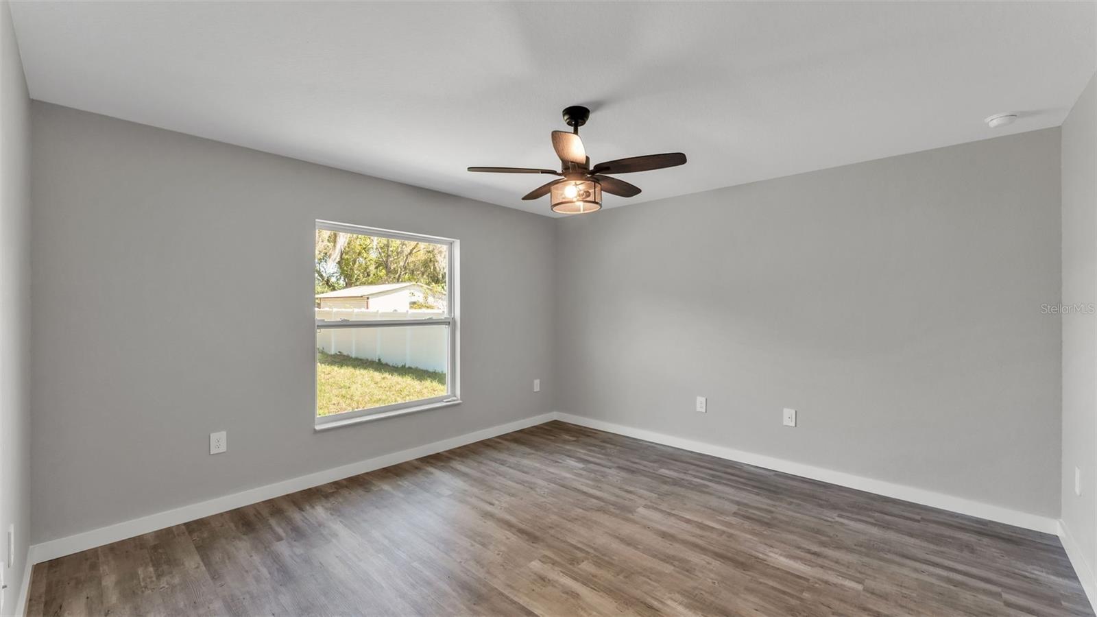 Image 16 of 28 For 2510 Weber Street