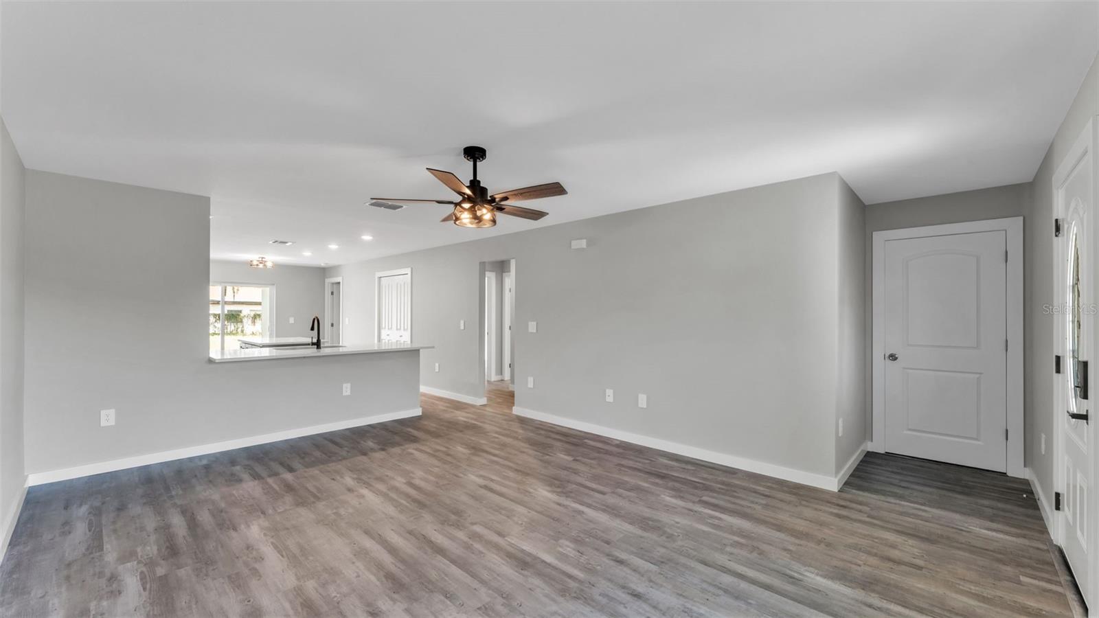 Image 4 of 28 For 2510 Weber Street