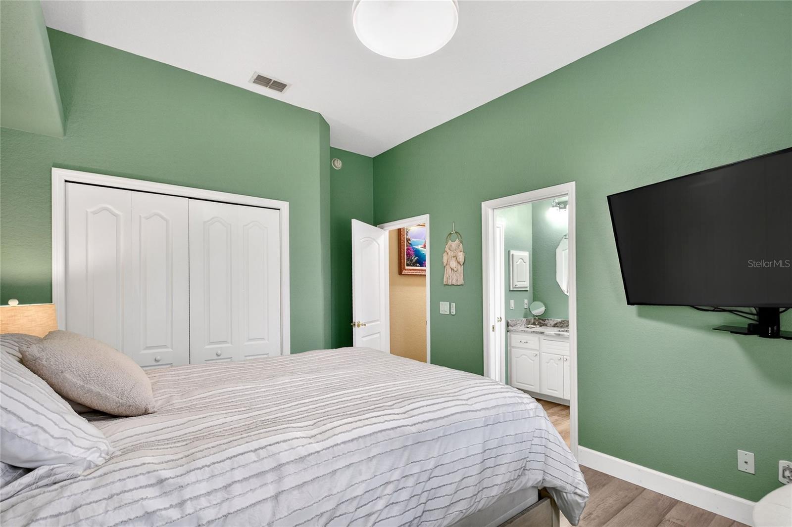 Image 40 of 66 For 5378 Longleaf Court