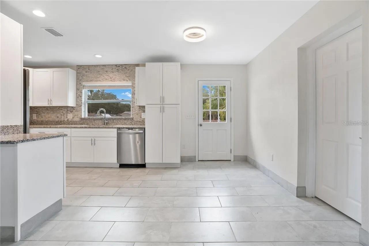 Image 12 of 33 For 404 Longfellow Boulevard