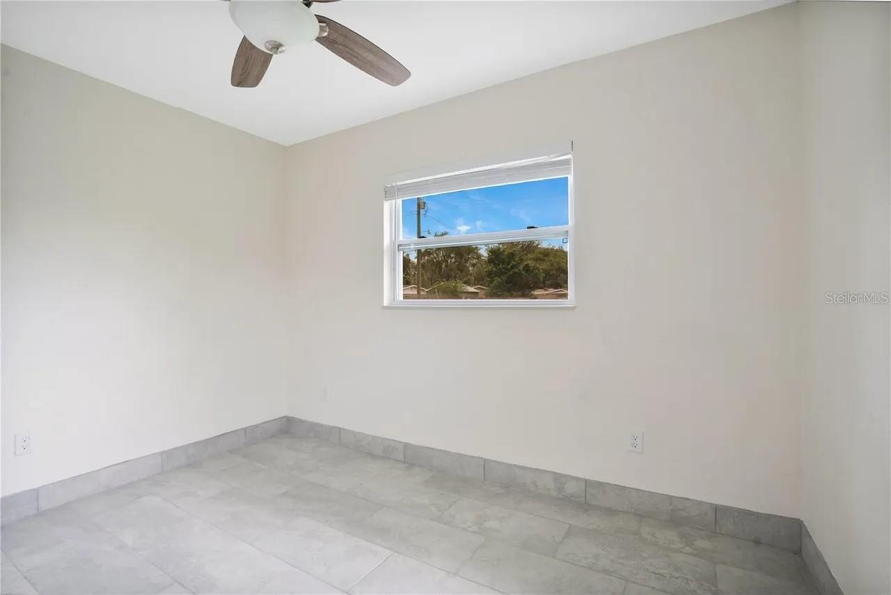 Image 26 of 33 For 404 Longfellow Boulevard