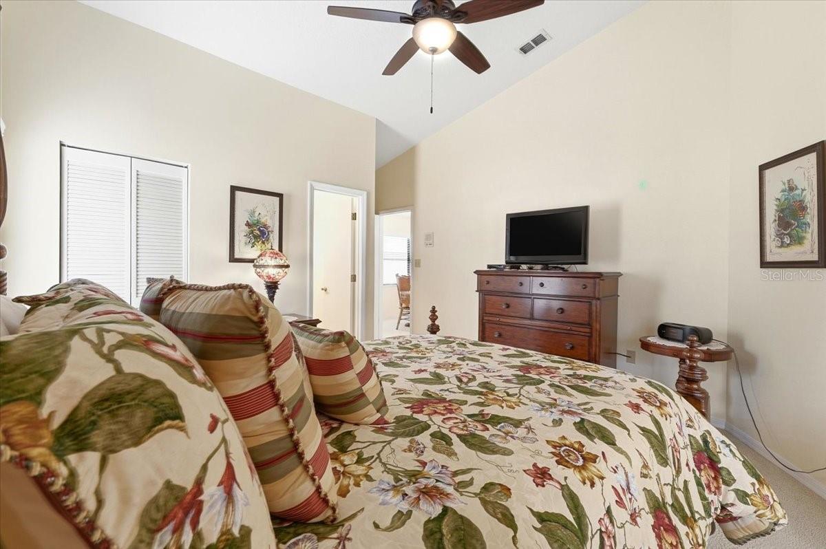 Image 14 of 75 For 6307 Egret Drive