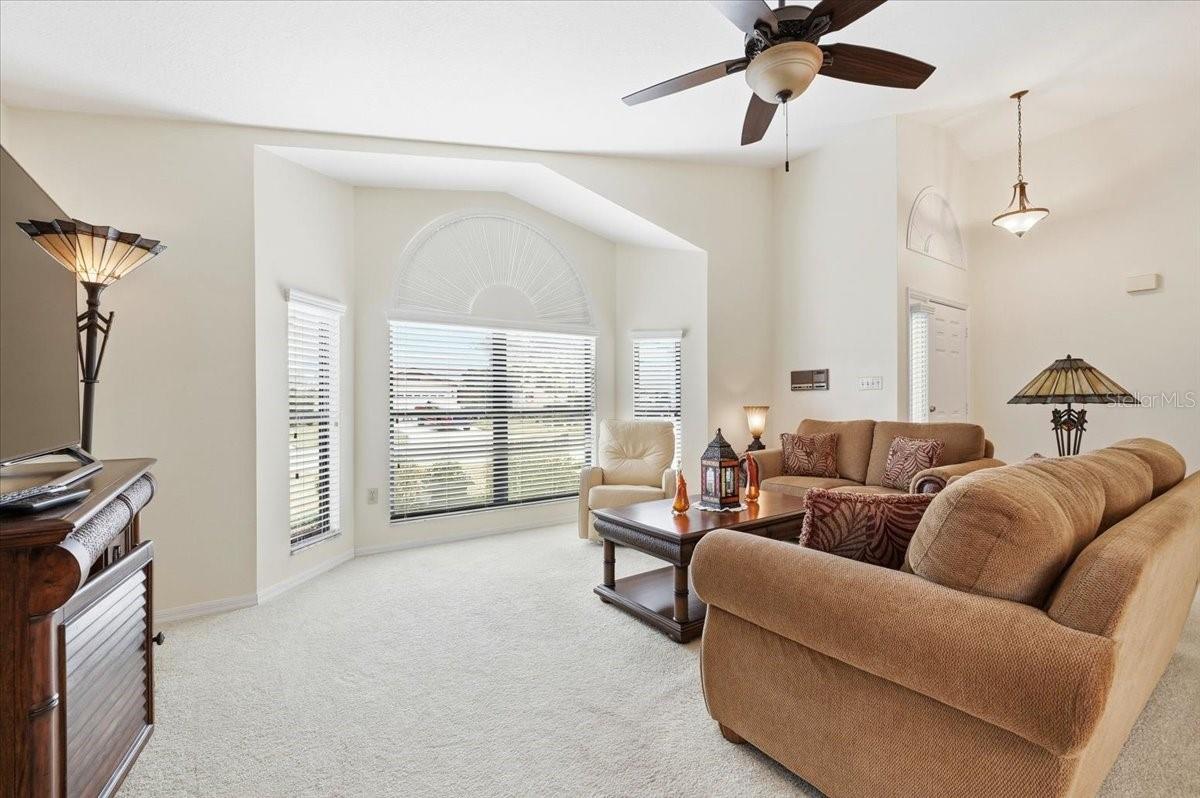 Image 6 of 75 For 6307 Egret Drive