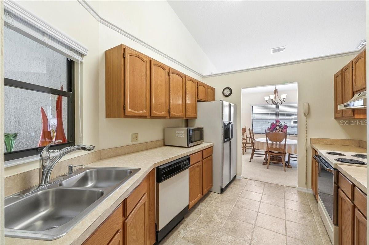 Image 8 of 75 For 6307 Egret Drive