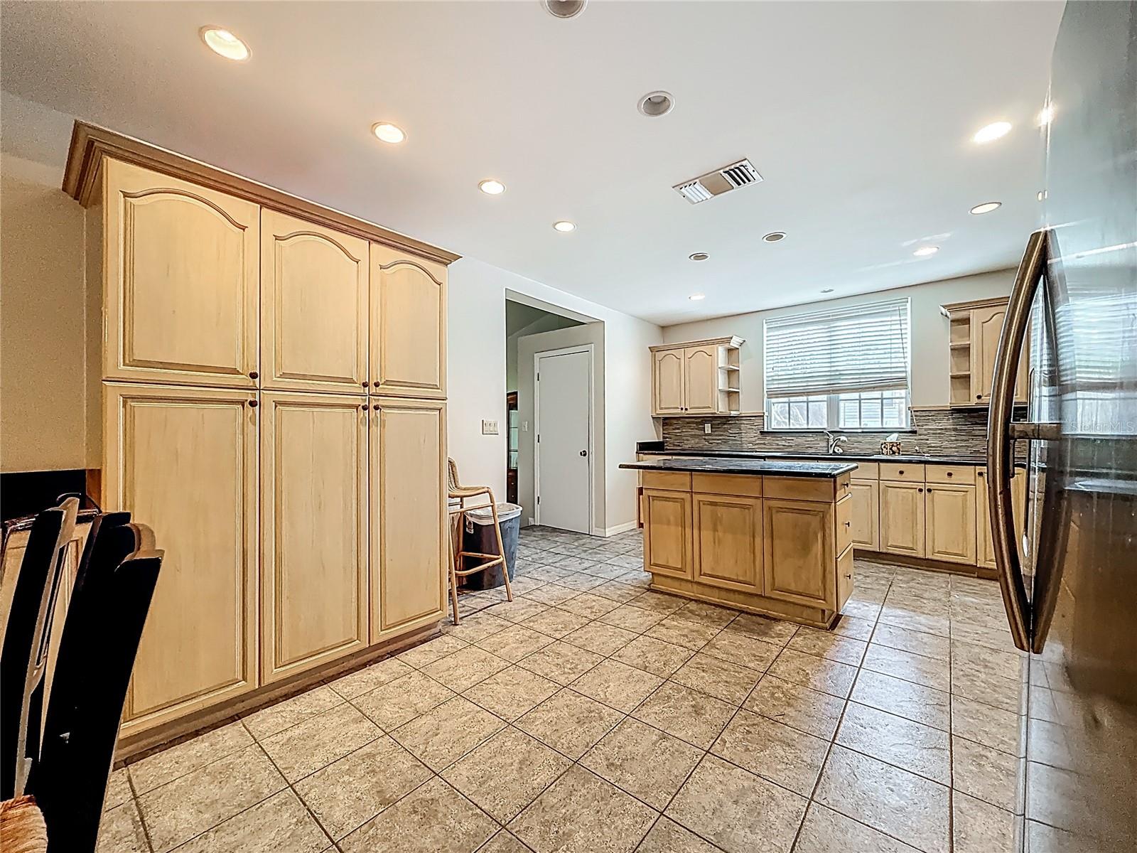 Image 22 of 100 For 1518 Dawn Heights Drive