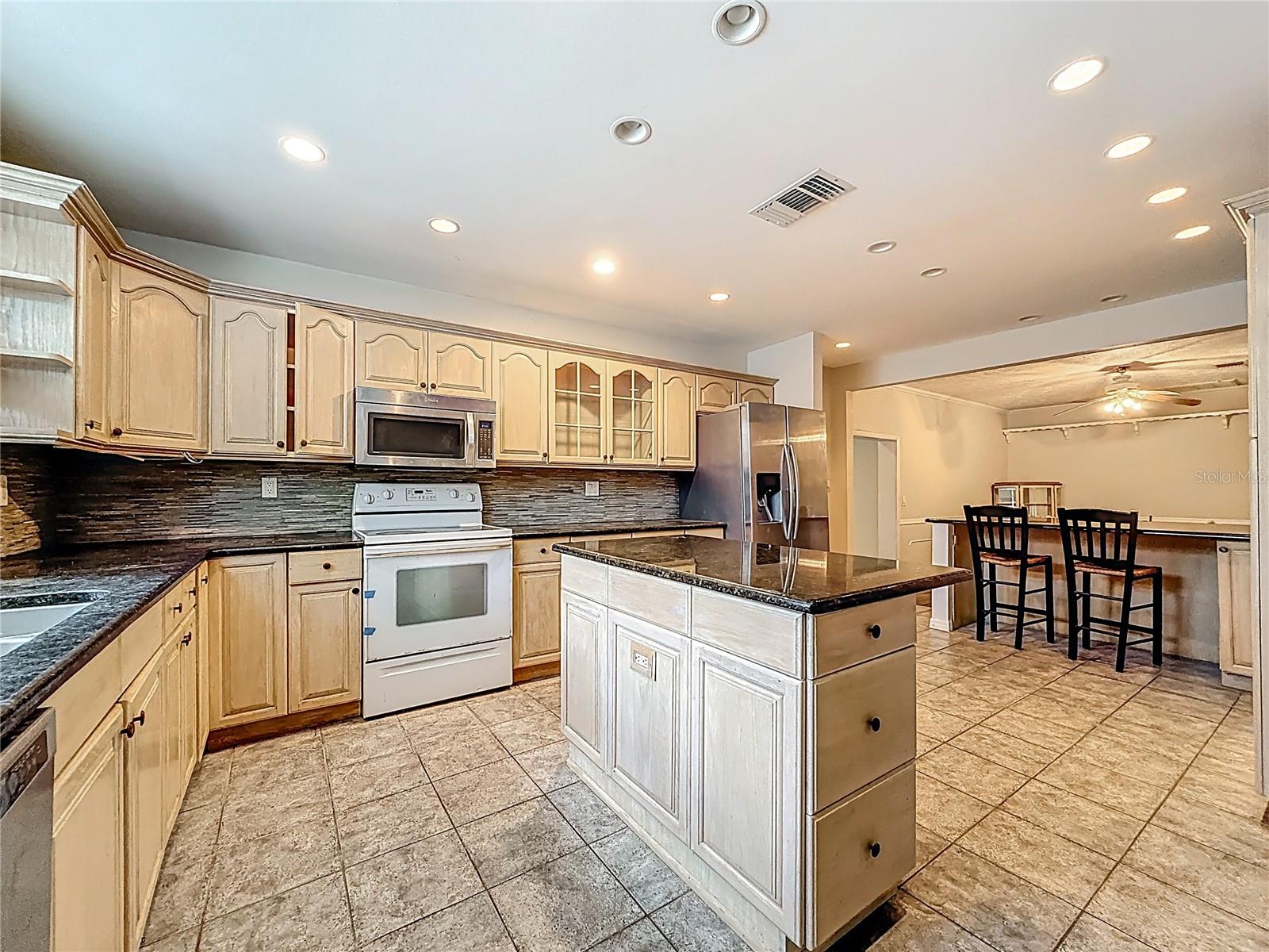 Image 26 of 100 For 1518 Dawn Heights Drive