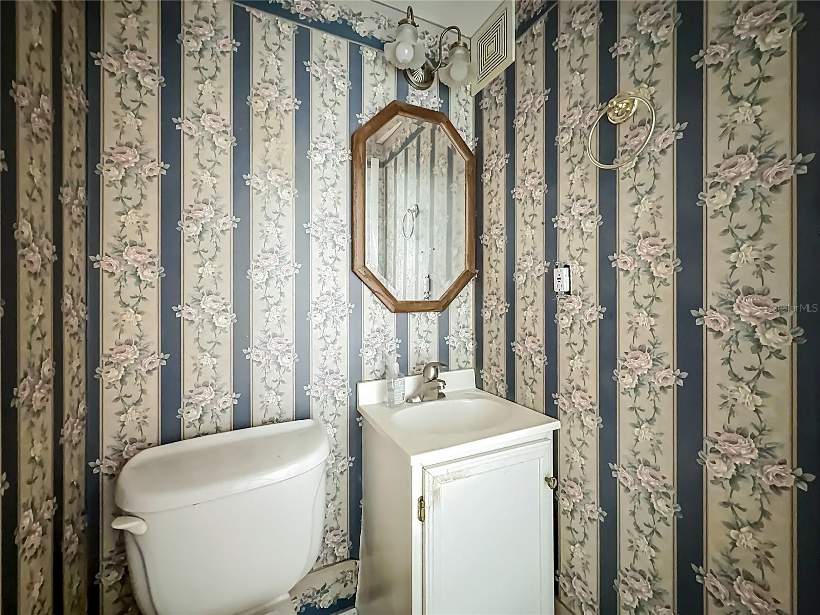 Image 32 of 100 For 1518 Dawn Heights Drive