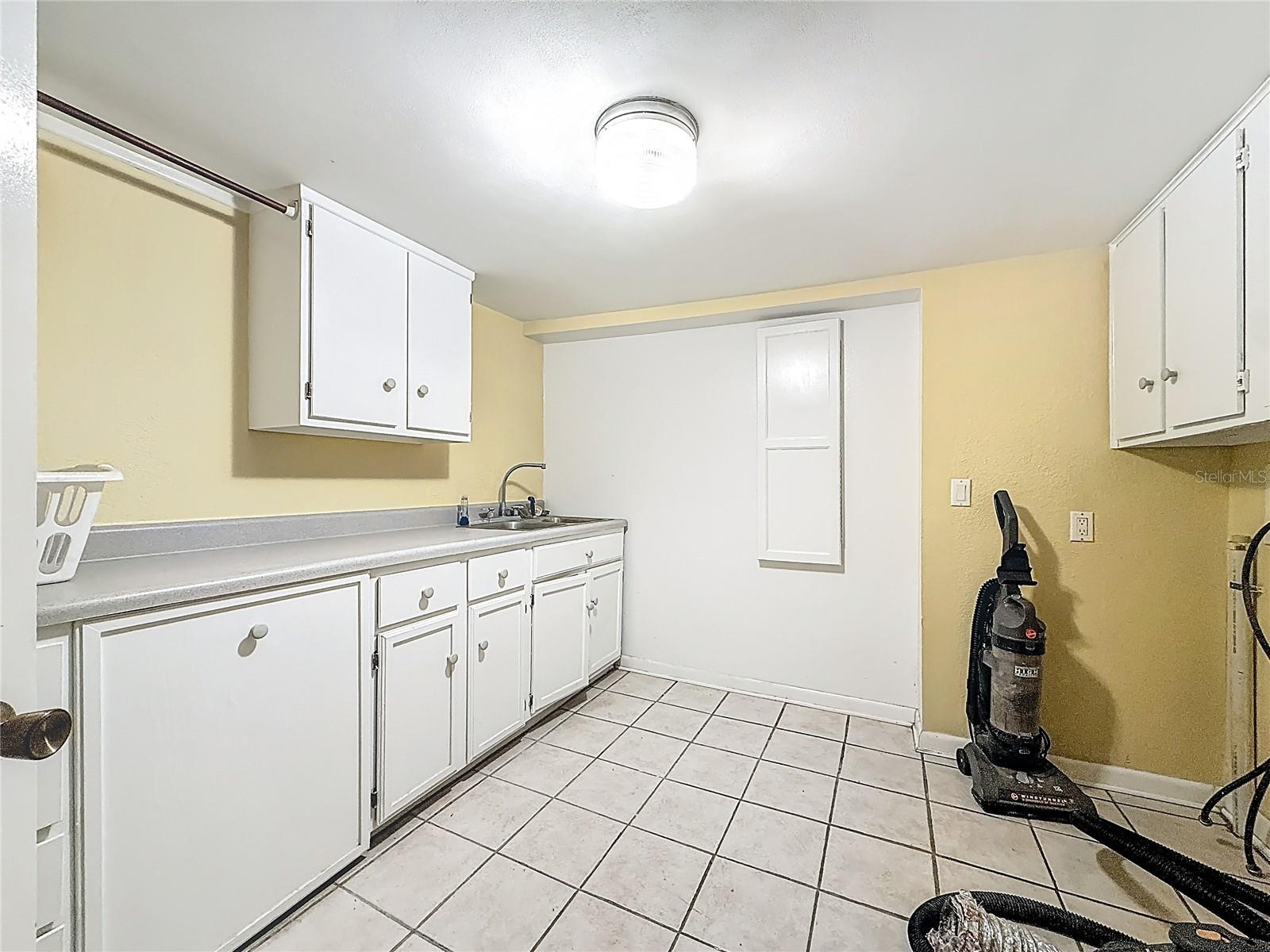 Image 58 of 100 For 1518 Dawn Heights Drive