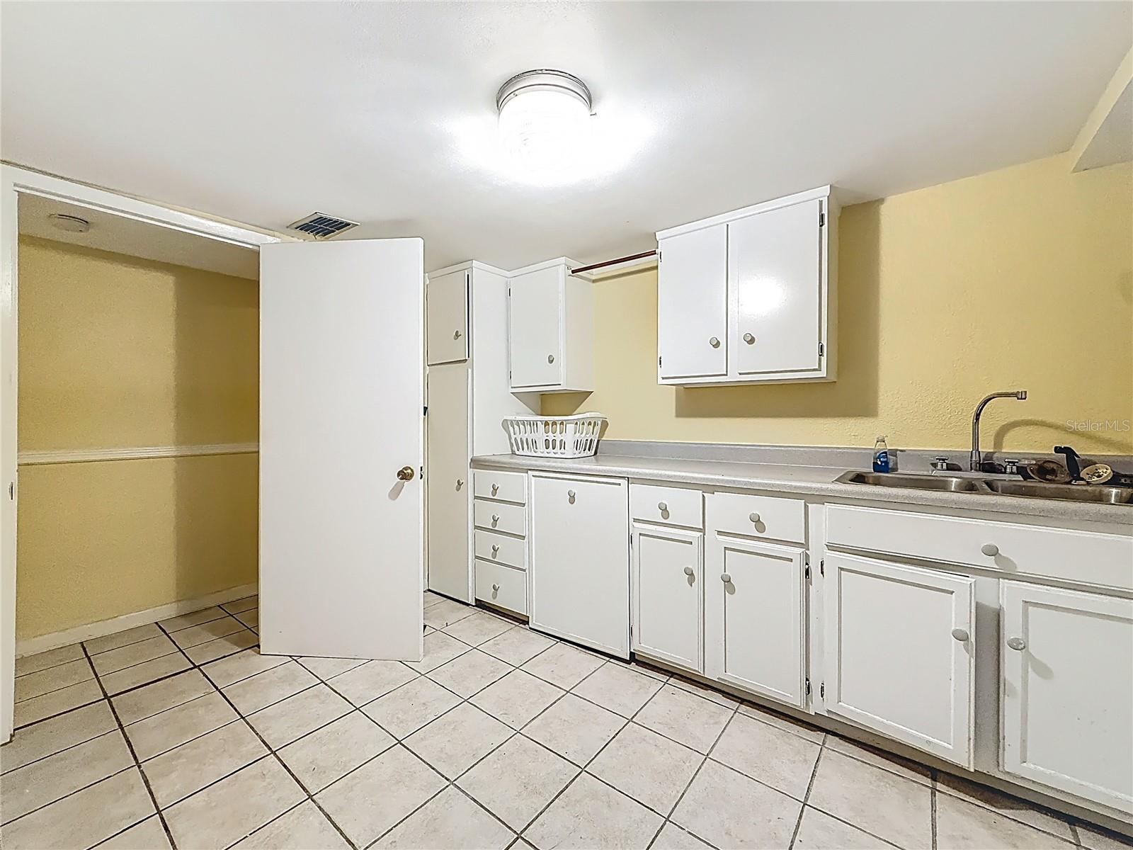 Image 60 of 100 For 1518 Dawn Heights Drive