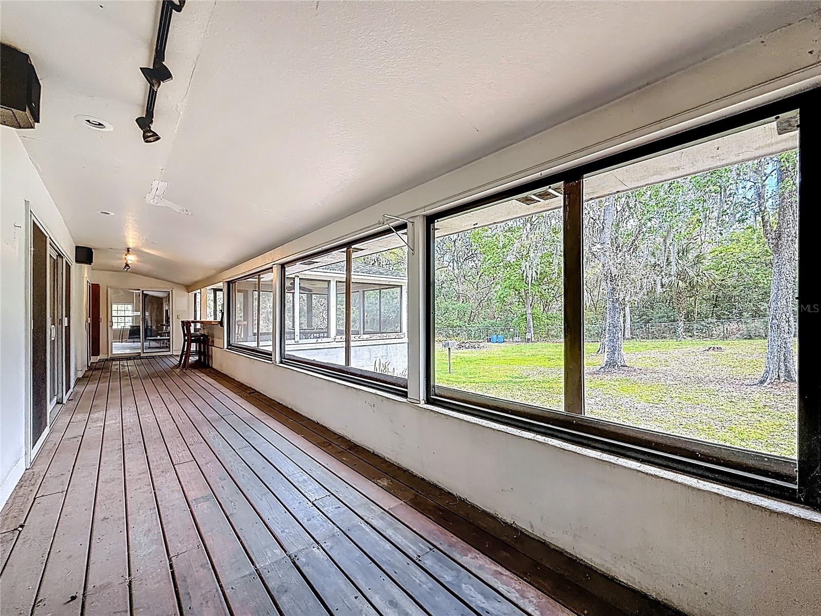 Image 65 of 100 For 1518 Dawn Heights Drive