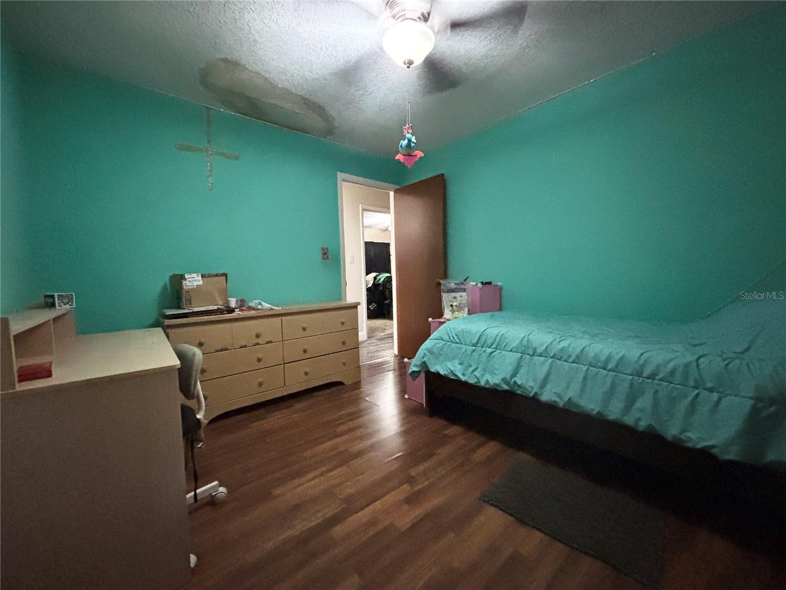 Image 11 of 28 For 103 Davis Street