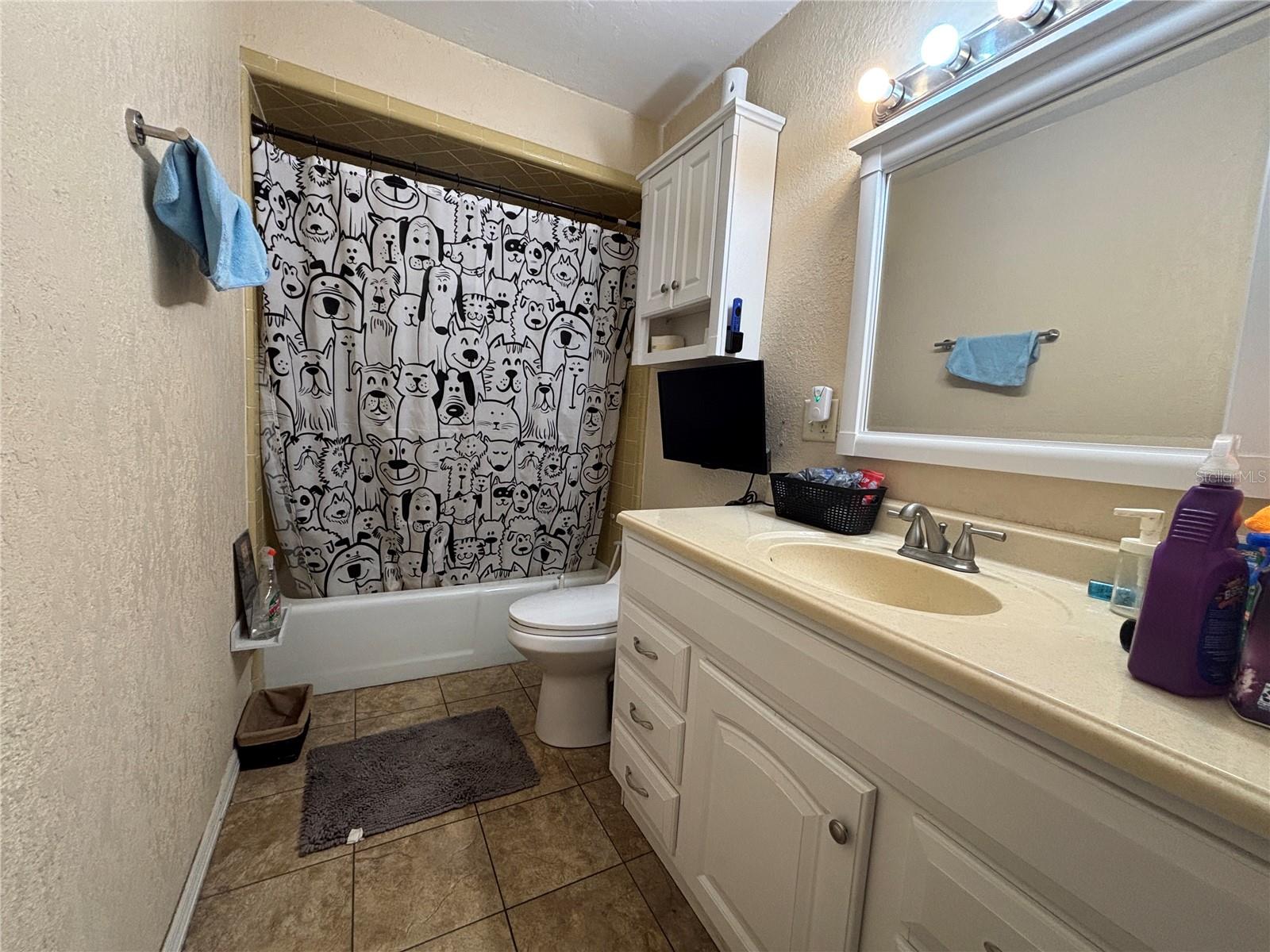 Image 19 of 28 For 103 Davis Street