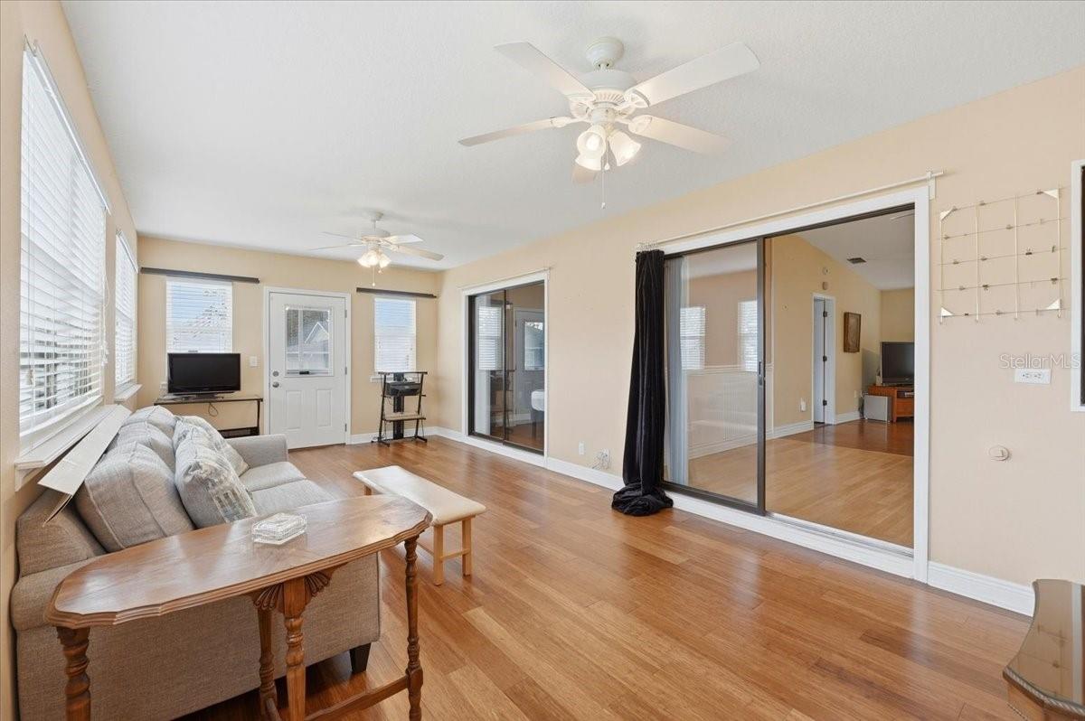 Image 16 of 35 For 2363 Sea Island Circle S