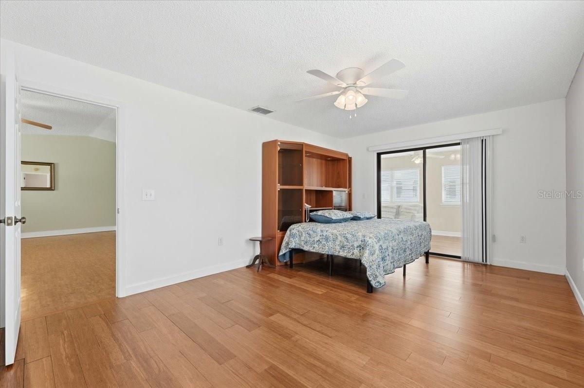 Image 19 of 35 For 2363 Sea Island Circle S