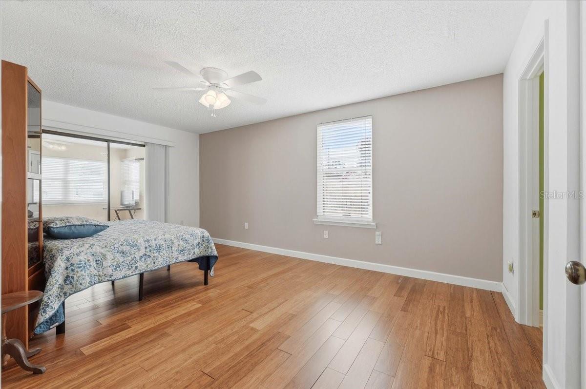 Image 20 of 35 For 2363 Sea Island Circle S