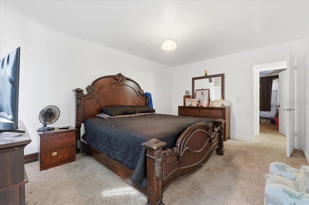 Image 18 of 34 For 1836 Crystal Lake Drive 70