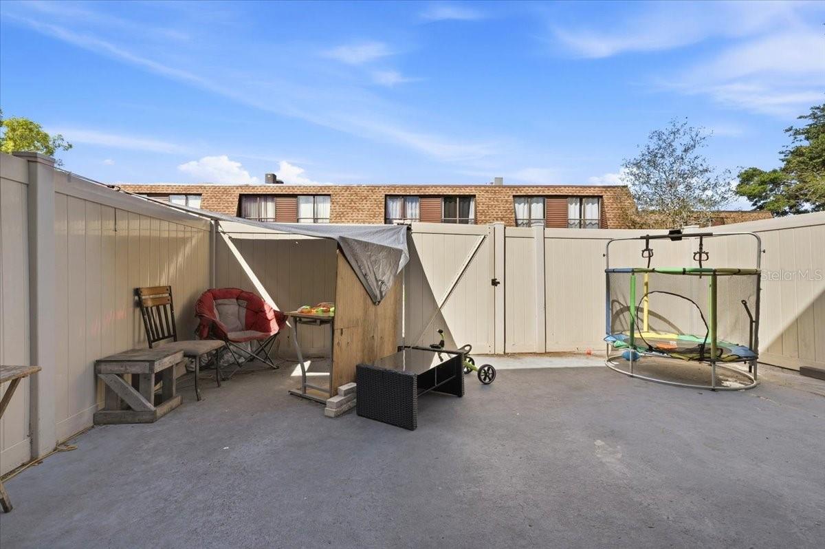 Image 5 of 34 For 1836 Crystal Lake Drive 70